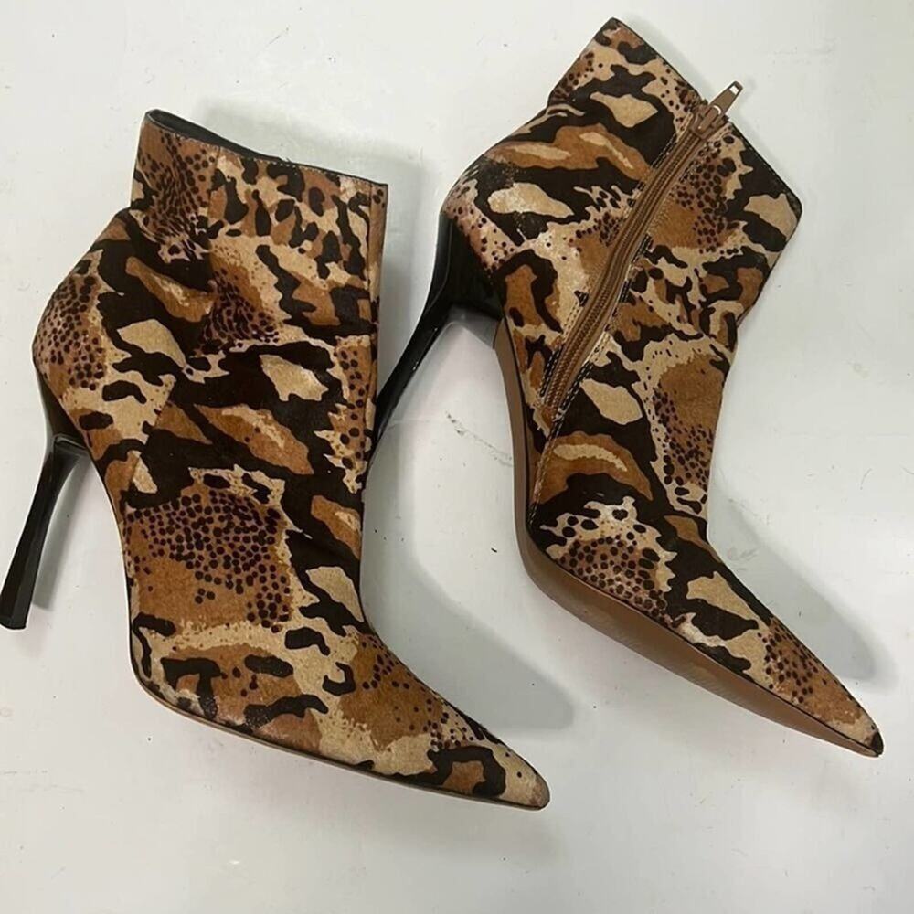 ASOS ANIMAL PRINT BOOTS‎ SIZE 8